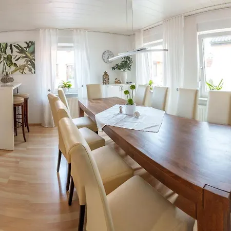 Wilhelm Appartements 100Qm Im Zentrum Brackenheim Naehe Tripsdrill Extérieur photo